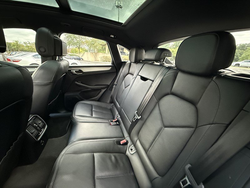 Used 2016 Porsche Macan S AWD/4WD image 17