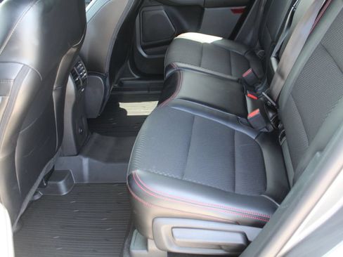 Used 2025 Ford Escape ST-Line Select AWD/4WD image 11