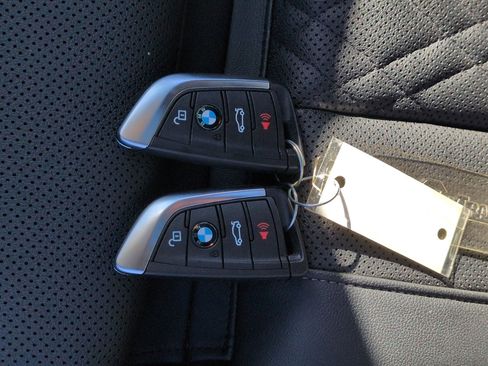 Used 2023 BMW 530i w/ Premium Package image 36