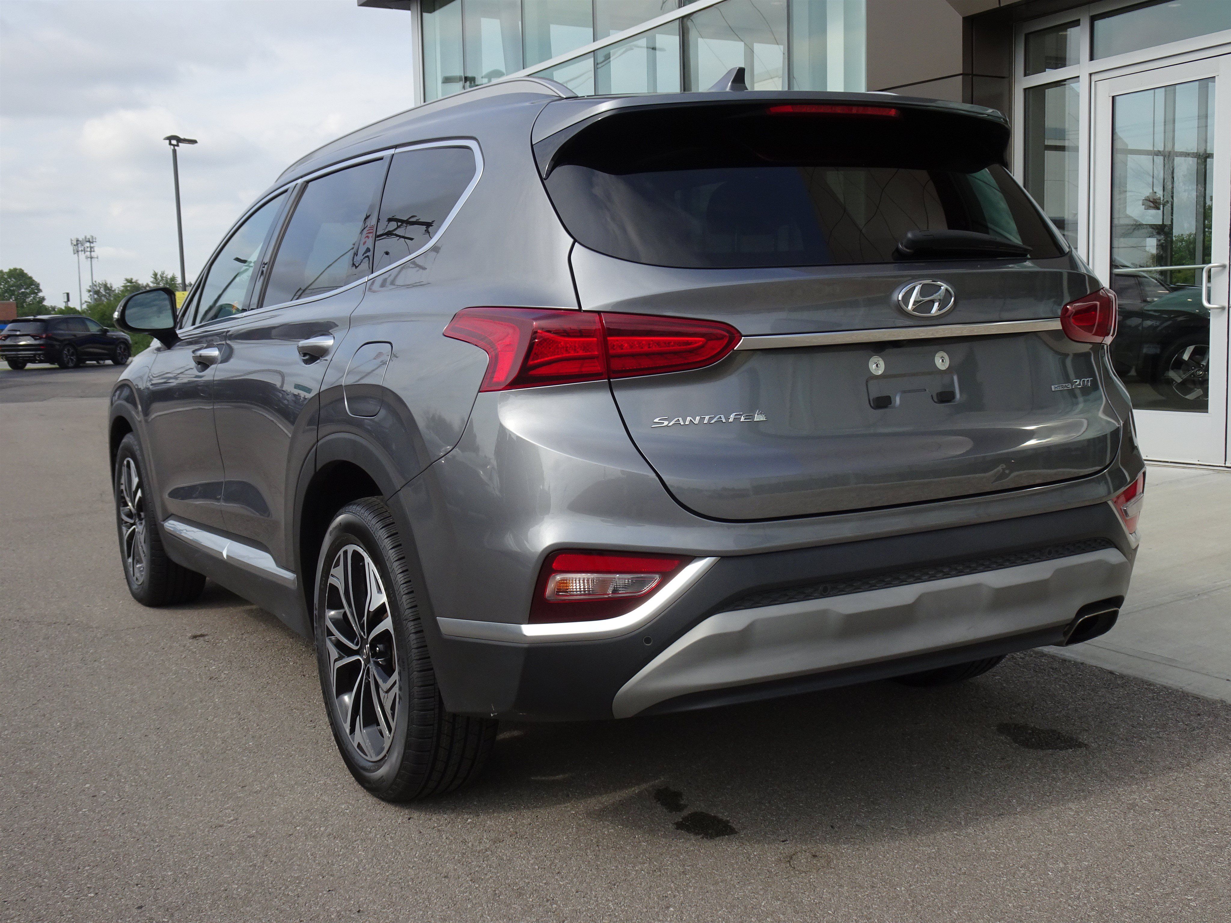 Used 2019 Hyundai Santa Fe AWD image 3