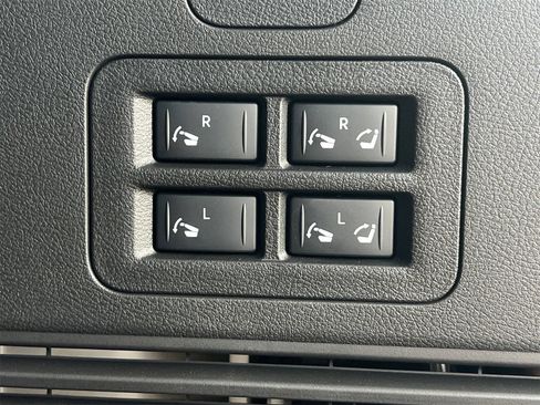 New 2025 Nissan Armada SL w/ Captain's Chari Seat Package AWD/4WD image 27