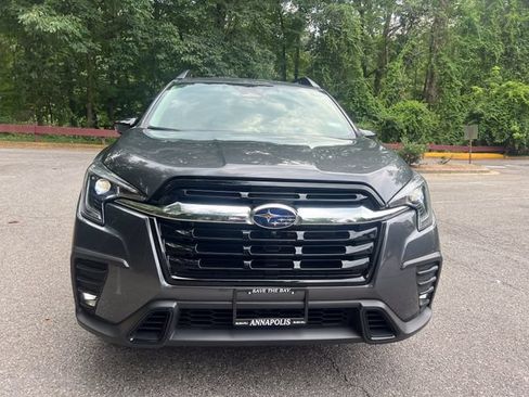 Certified 2025 Subaru Ascent Limited AWD/4WD image 3