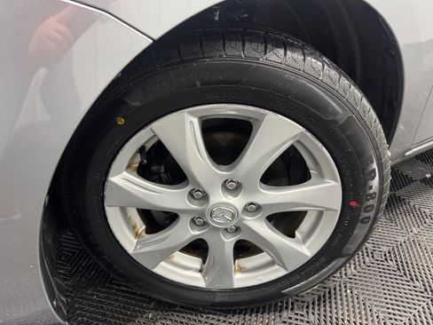 Used 2011 MAZDA MAZDA3 i Touring image 36