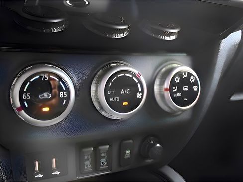 Used 2023 Mitsubishi Outlander Sport LE image 30