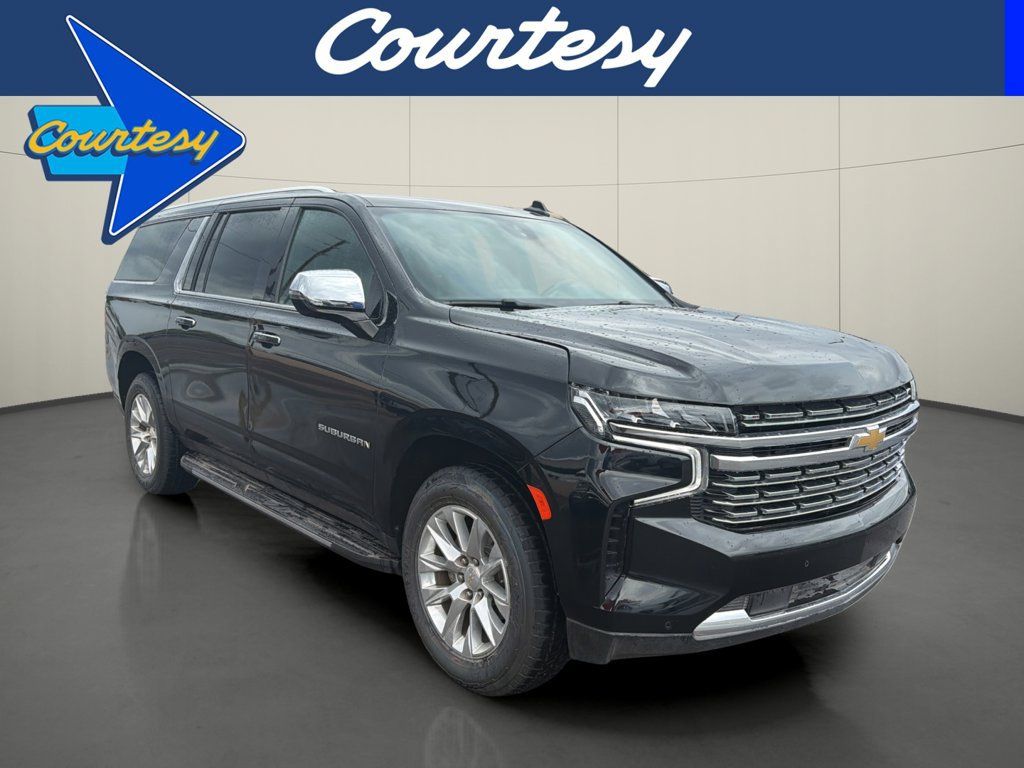 Used 2023 Chevrolet Suburban Premier RWD image 1