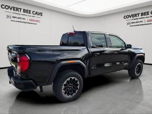 New 2026 GMC Canyon AT4 w/ AT4 Premium Package image 9