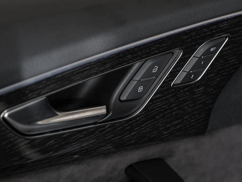 Used 2019 Audi Q8 Prestige image 41