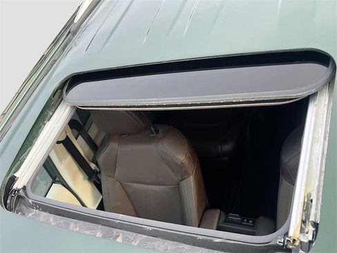 Used 2024 Toyota Sienna Platinum image 23