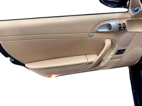 Used 2011 Porsche 911 Carrera S image 15