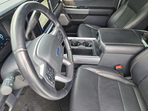 Used 2024 Ford F250 Lariat image 16