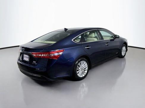 Used 2014 Toyota Avalon Limited w/ Technology Package FWD image 7