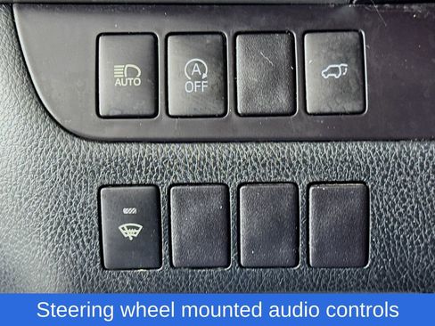 Used 2018 Toyota Highlander XLE image 12