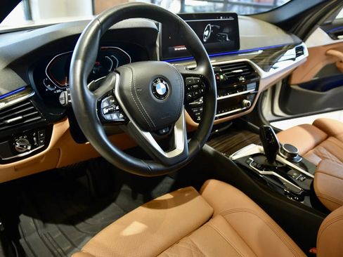 Used 2022 BMW 540i xDrive w/ Premium Package AWD/4WD image 12