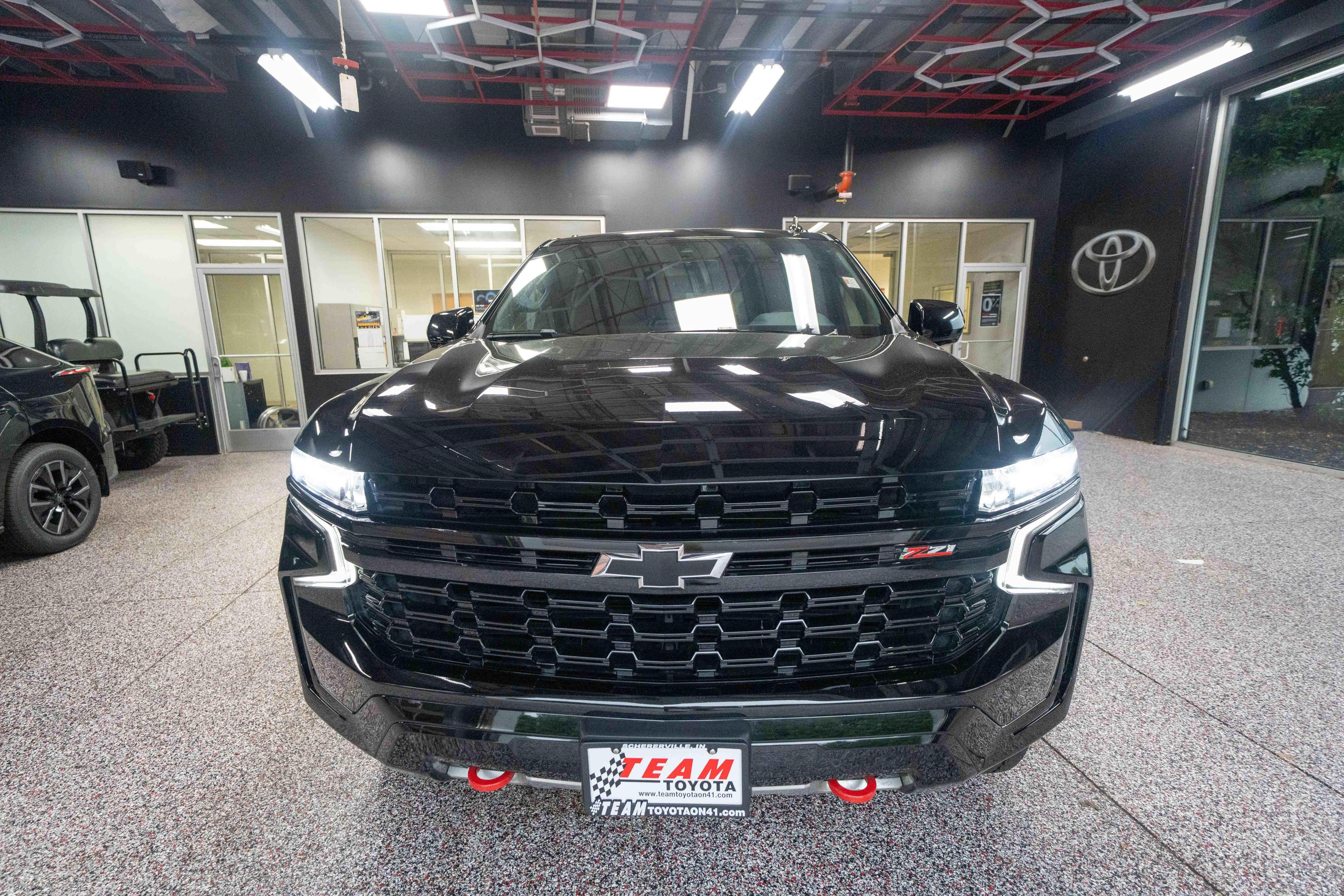Used 2023 Chevrolet Tahoe Z71 AWD/4WD image 6