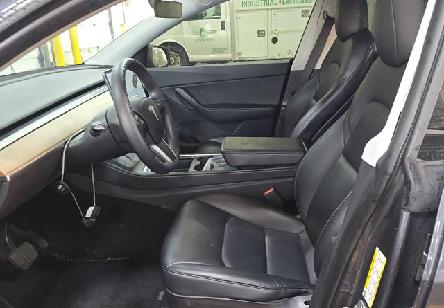Used 2021 Tesla Model Y Long Range AWD/4WD image 10