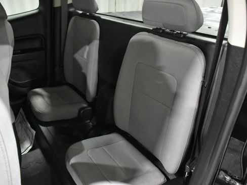 Used 2019 Chevrolet Colorado W/T w/ WT Convenience Package image 20