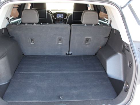 Used 2022 GMC Terrain SLE FWD image 23