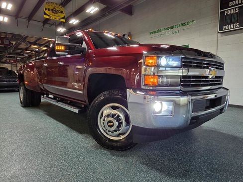 Used 2016 Chevrolet Silverado 3500 LTZ w/ Duramax Plus Package AWD/4WD image 15