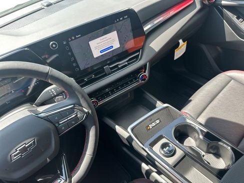 New 2026 Chevrolet Equinox RS w/ Convenience Package III AWD/4WD image 28