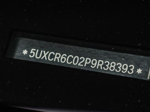 Used 2023 BMW X5 xDrive40i w/ M Sport Package image 32