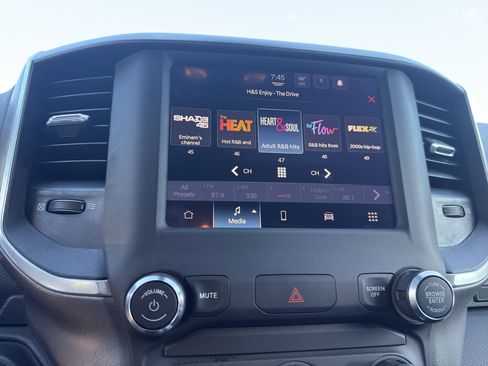 Used 2024 RAM 2500 Big Horn w/ Bed Utility Group image 18