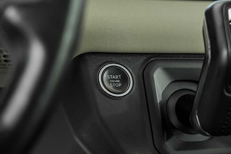 Used 2023 Land Rover Defender 110 X-Dynamic SE AWD/4WD image 24