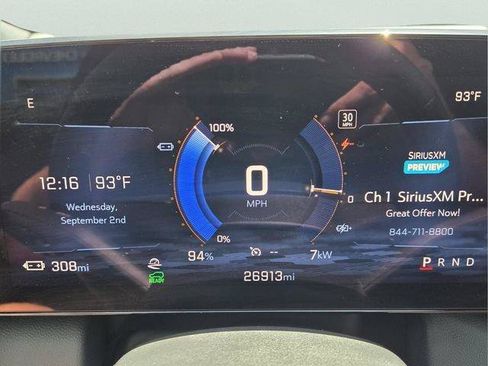 Certified 2025 Chevrolet Equinox EV RS FWD image 32