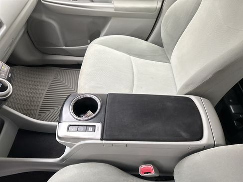 Used 2012 Toyota Prius V Three FWD image 29