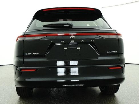 New 2026 Toyota Crown Signia AWD/4WD image 36