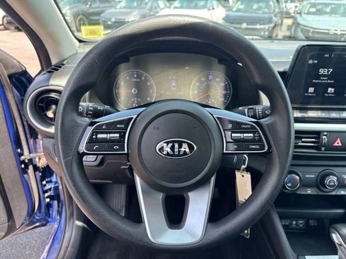 Used 2020 Kia Forte LXS FWD image 11