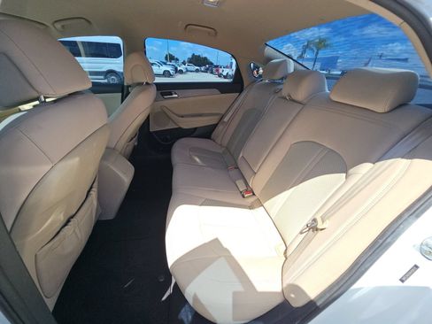 Used 2017 Hyundai Sonata SE FWD image 5