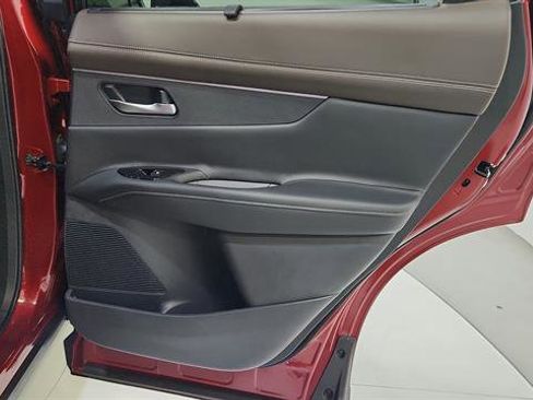 Certified 2025 Nissan Murano Platinum w/ Cargo Package image 33