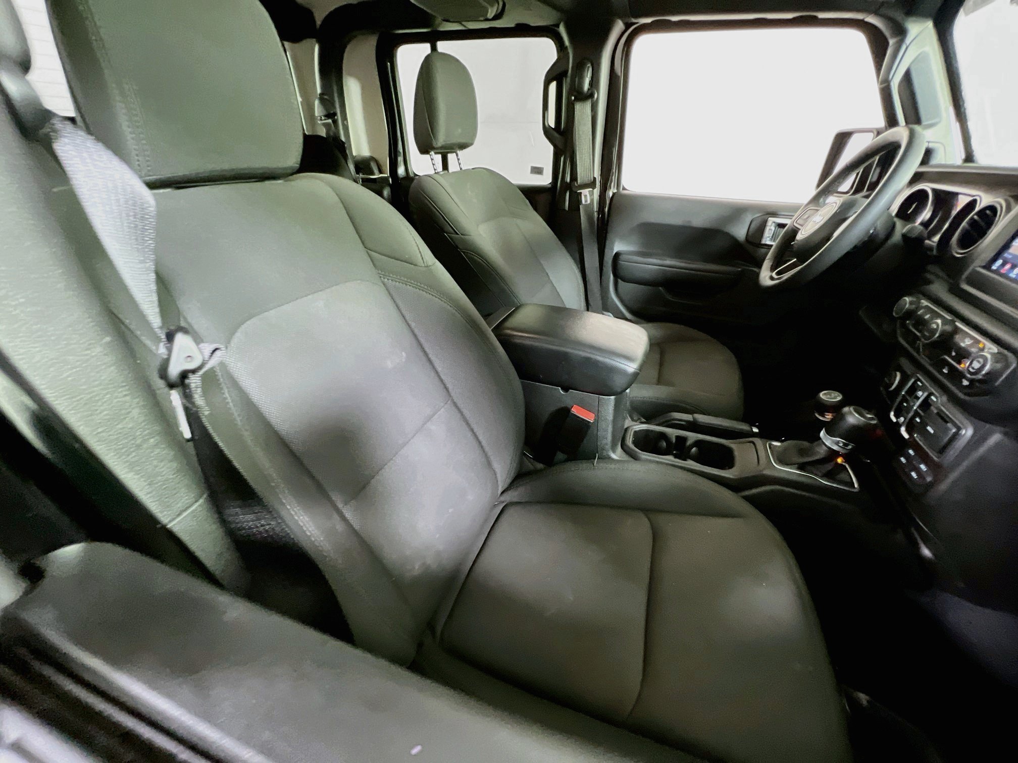 Used 2023 Jeep Gladiator Sport AWD/4WD image 26