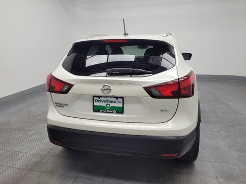 Used 2017 Nissan Rogue Sport SL FWD image 7