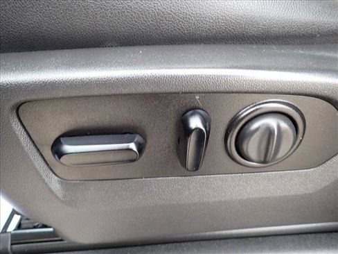 Used 2021 GMC Sierra 1500 AT4 w/ AT4 Preferred Package image 13