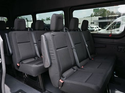 Used 2023 Mercedes-Benz Sprinter 2500 image 20