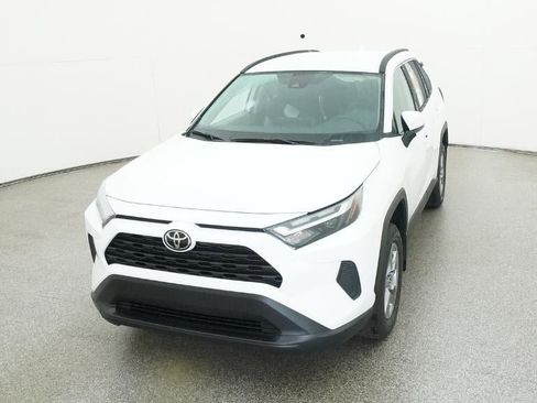 New 2025 Toyota RAV4 XLE image 16
