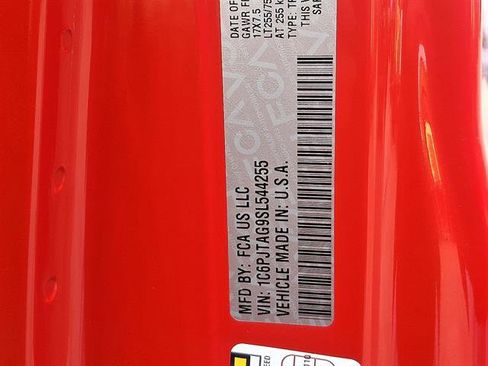 New 2025 Jeep Gladiator Sport image 22