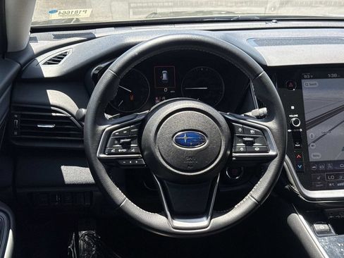 Used 2025 Subaru Outback Premium AWD/4WD image 7
