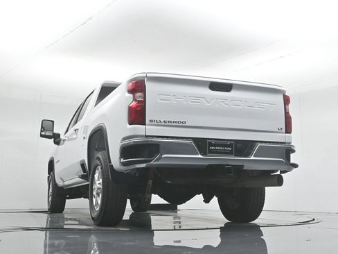 Used 2023 Chevrolet Silverado 2500 LT image 50
