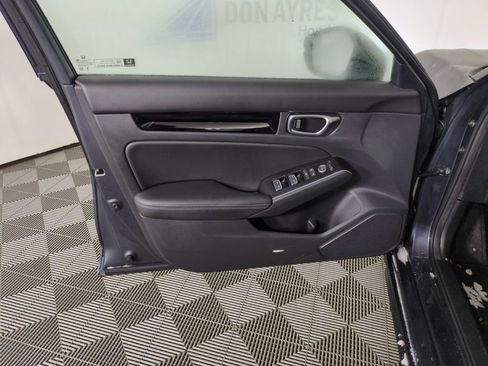 Certified 2025 Honda Civic Sport Touring image 14