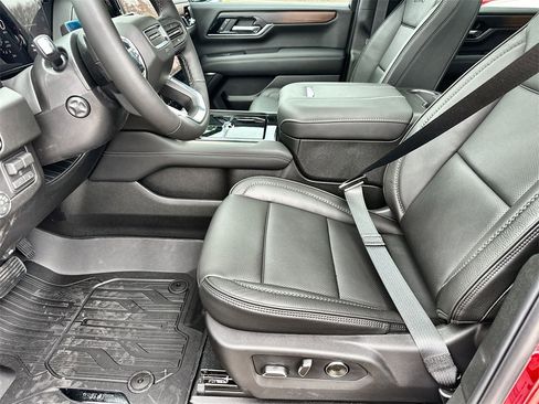 New 2026 GMC Yukon XL Denali w/ Advanced Technology Package image 24