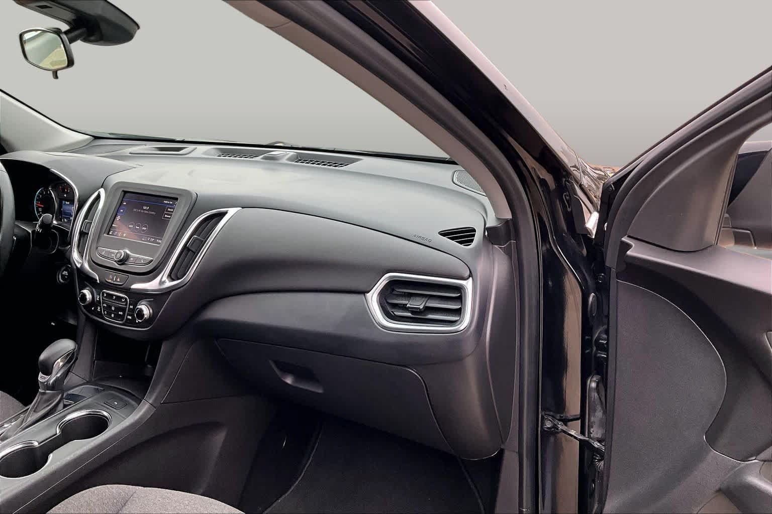 Used 2023 Chevrolet Equinox LT FWD image 17
