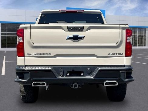 New 2026 Chevrolet Silverado 1500 Custom Trail Boss AWD/4WD image 4