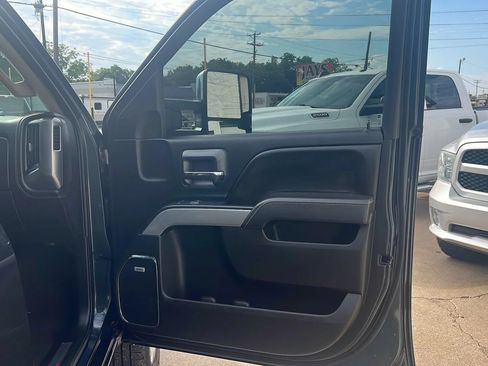 Used 2017 Chevrolet Silverado 2500 LTZ w/ Duramax Plus Package AWD/4WD image 15
