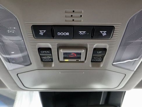 Used 2025 Toyota RAV4 XLE w/ Convenience Package image 31