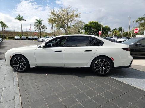 Used 2023 BMW 740i 740i w/ Parking Assistance Package image 15