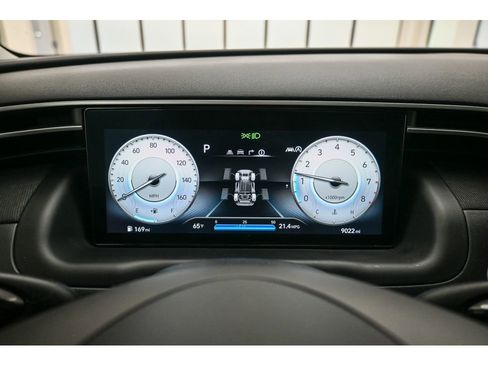 Used 2023 Hyundai Tucson Limited image 14