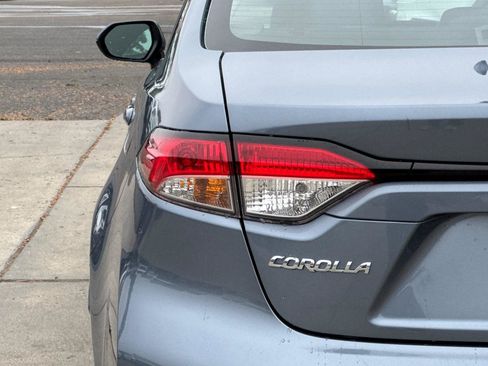 Used 2025 Toyota Corolla LE FWD image 28