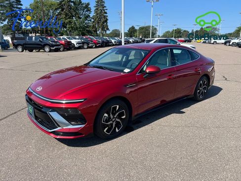 Used 2024 Hyundai Sonata SEL FWD image 1
